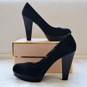 Chinese Laundry Black Suede Platform Pumps